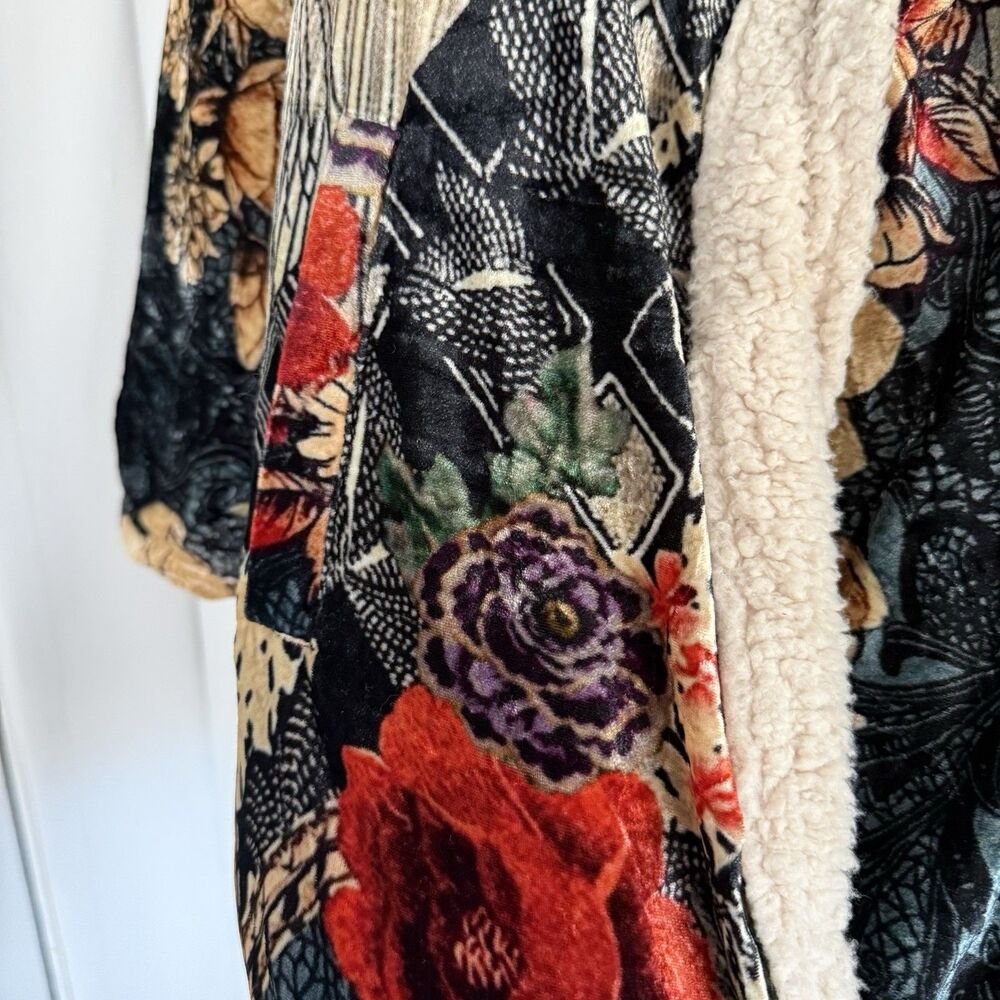 Soft Surroundings Jacket Shrug Velvet Floral Sherpa Lined Patchwork Size M Boho - Picture 2 of 8
